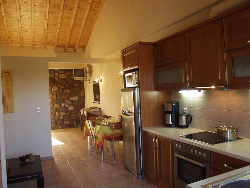 Michaela Beach Houses Mithimna Rom bilde